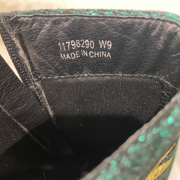 Marvel Her Universe “Loki” heel Bootie . Metallic Green & Gold Size 9 NEW - Picture 6 of 6